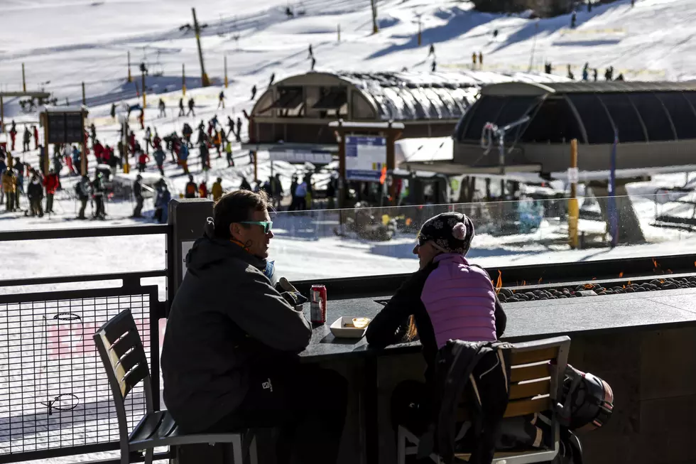 3 Colorado Après-Ski Bars Named Top in the Country