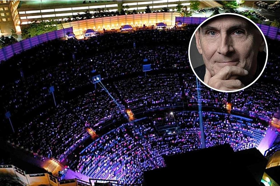 The Iconic James Taylor Sets Fiddler&#8217;s Green Show for Summer of 2022