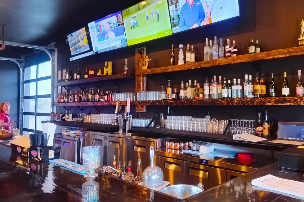 Inside Windsor's New Indoor Golf Bar