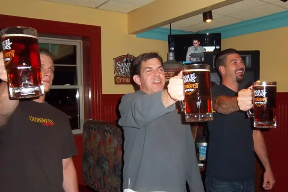 Winners at ‘Raise the Stein’ @ Roosters with Sam Adams [Photos]
