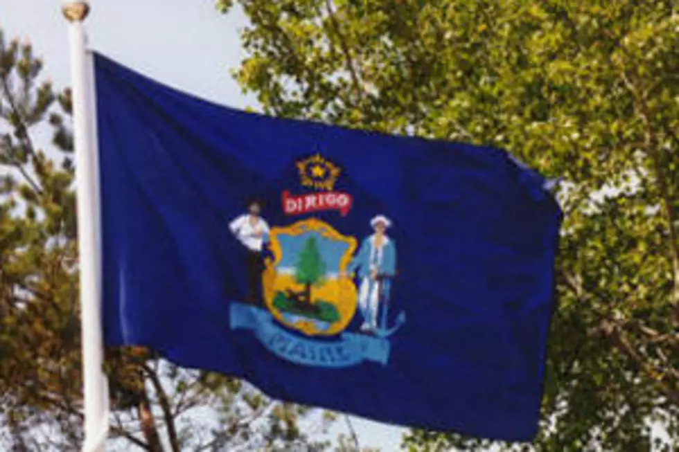 Replica of Original Maine Flag Hoisted in Skowhegan
