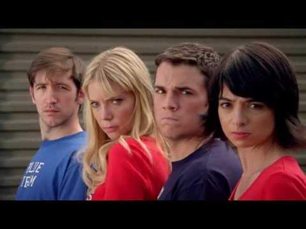 ‘Sports Go Sports’ by Garfunkel + Oates, Might Make You Wonder Why We Cheer They Way We Do [MUSIC VIDEO]