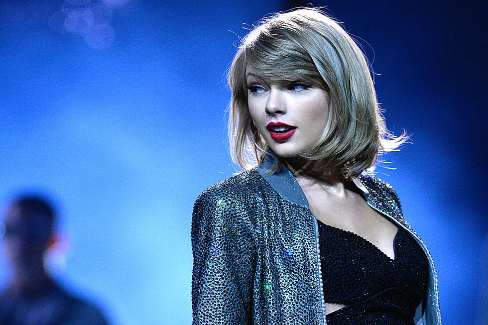 Taylor Swift to Donate $250,000 to Support Kesha