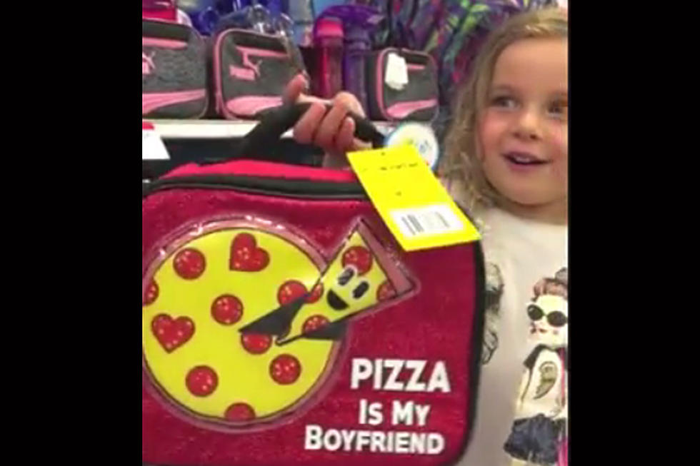 Little Girl Can’t Stop Laughing at Her New ‘Pizza is My Boyfriend’ Lunch Bag