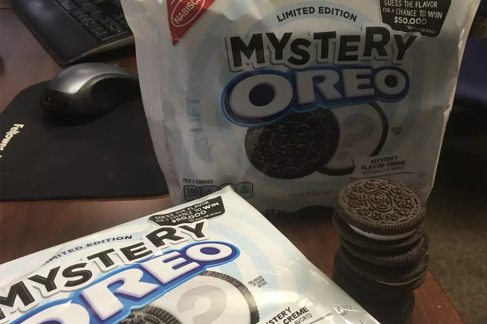 What Does the Moose Morning Show Think of the New Mystery Oreos?