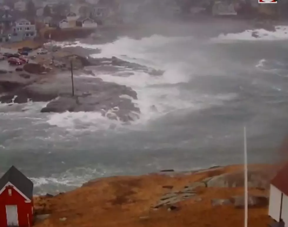 Check Out This Live Video Of Wild Weather On The Coast
