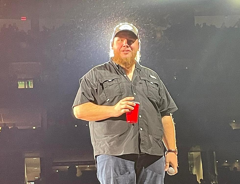 Luke Combs Stared Directly Into My Soul on Friday Night in Boston