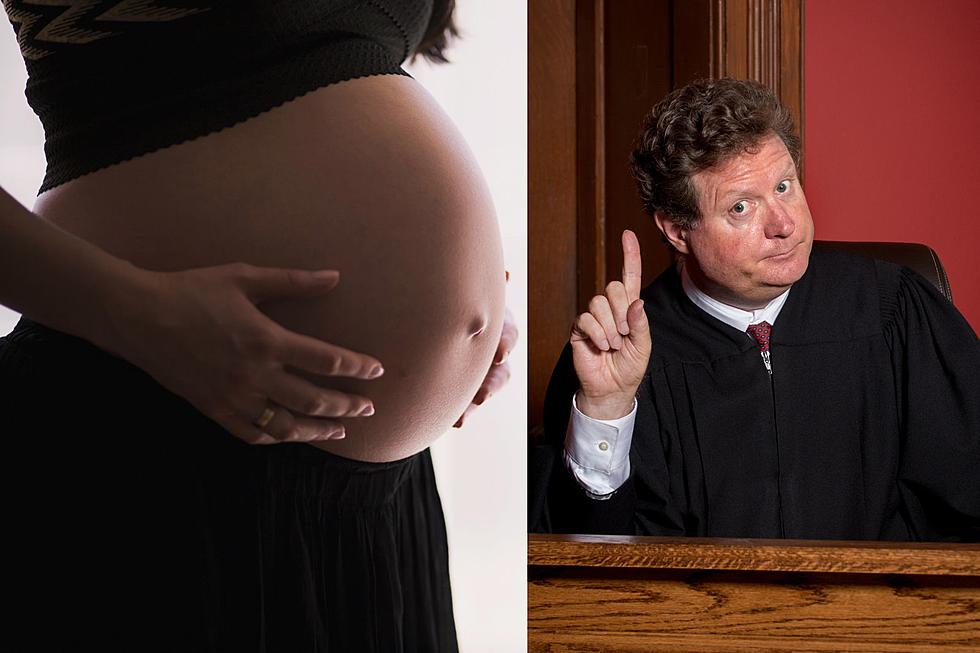 Is It Illegal to Get Divorced While Pregnant in Maine?