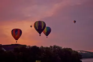 Colorful Hot Air Balloons Are Taking Over The Maine Sky