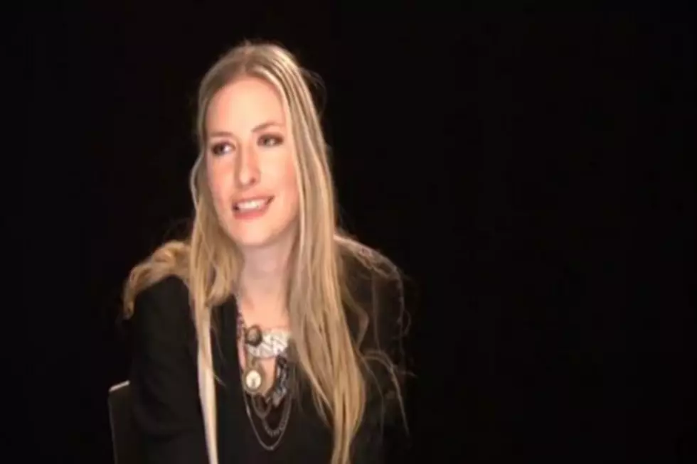 Hank Williams&#8217;s Granddaughter Holly Williams Keeping Up the Legacy [VIDEO]