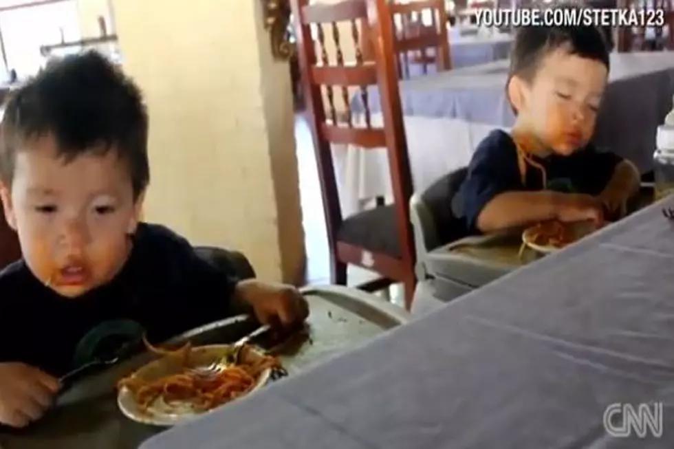 Cute! Twins Pass Out in the Midst of a Pasta Feed