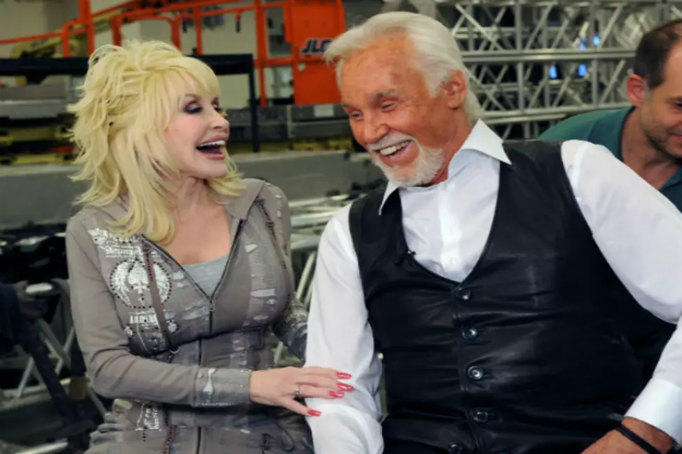 Kenny &#038; Dolly Back Together with Emotional Song&#8211;&#8216;You Can&#8217;t Make Old Friends&#8217; [VIDEO]