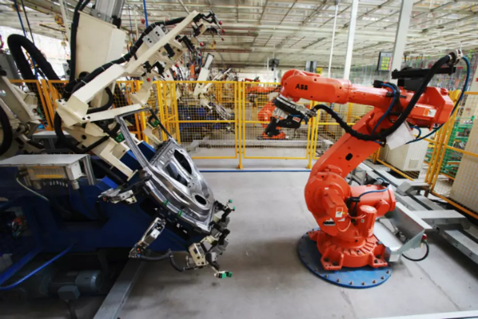Watching Factory Robots Fascinating and Disturbing [VIDEO]Effici