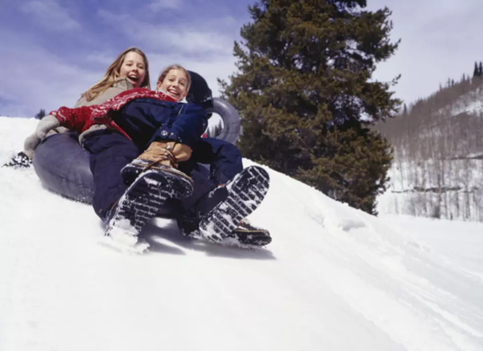 Rockland Cop Celebrates Winter By Sledding With the Kids [VIDEO]