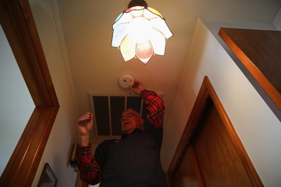 Spring Ahead and Change Batteries in Your Smoke Detectors This Weekend