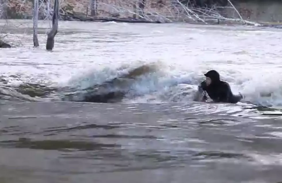 Standing Wave Bodyboarders Surf the Waves on Sandy Stream in Unity [VIDEO]