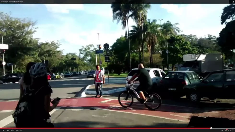 Well, This is One Way To Deal With a Car That&#8217;s Parked in the Bike Lane! [VIDEO]