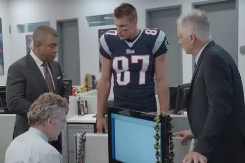 Gronk Shows Off Super Bowl Ring In SportsCenter Commercial [WATCH]