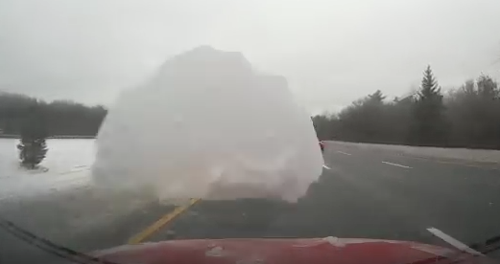 Driver Shows Why You Should Clean Snow Off Your Car Roof [VIDEO]