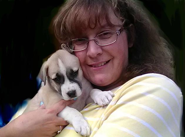 Cindy Campbell Gets Set To Welcome A New Puppy