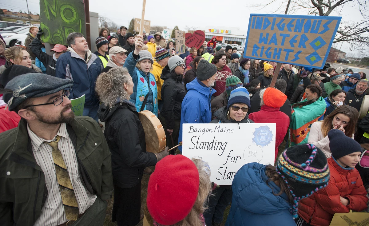 Protesters In Bangor Stand With Standing Rock [PHOTOS]