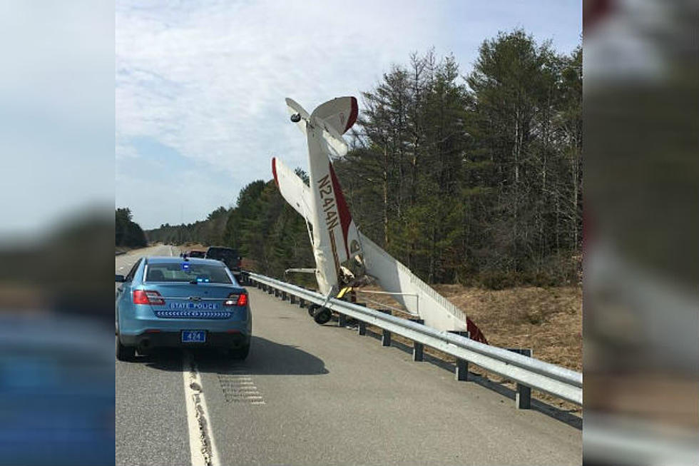 Plane Makes Emergency Landing On I-295