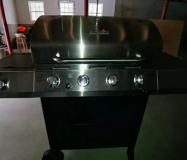 Q106.5 Country Club Member Scores New Grill For Summer