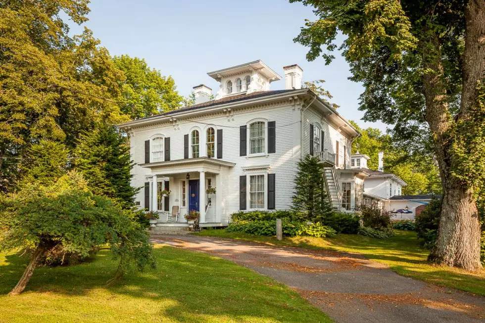 You Could Own This Gorgeous Coastal Bed and Breakfast, and It May Come With Ghosts [PHOTOS]