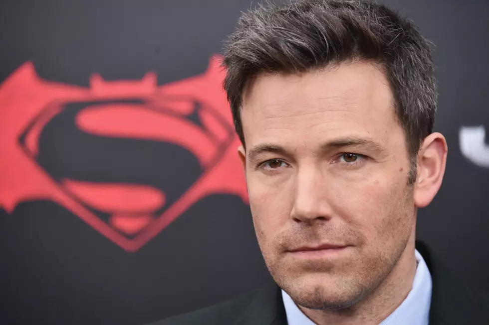 Ben Affleck Spotted Vacationing In Maine [PHOTO]