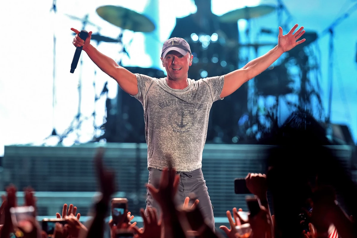 Kenny Chesney Announces Gillette Stadium Show With Dierks Bentley