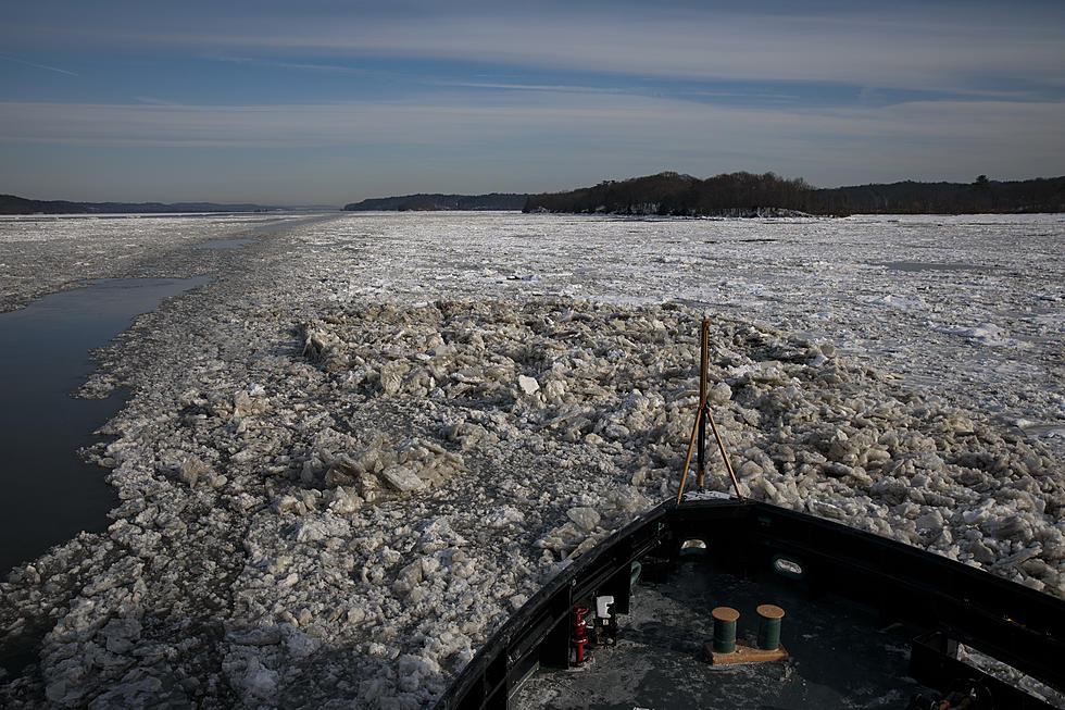 Coast Guard&#8217;s &#8216;Thunder Bay&#8217; Breaks Early Season Ice On The Penobscot River
