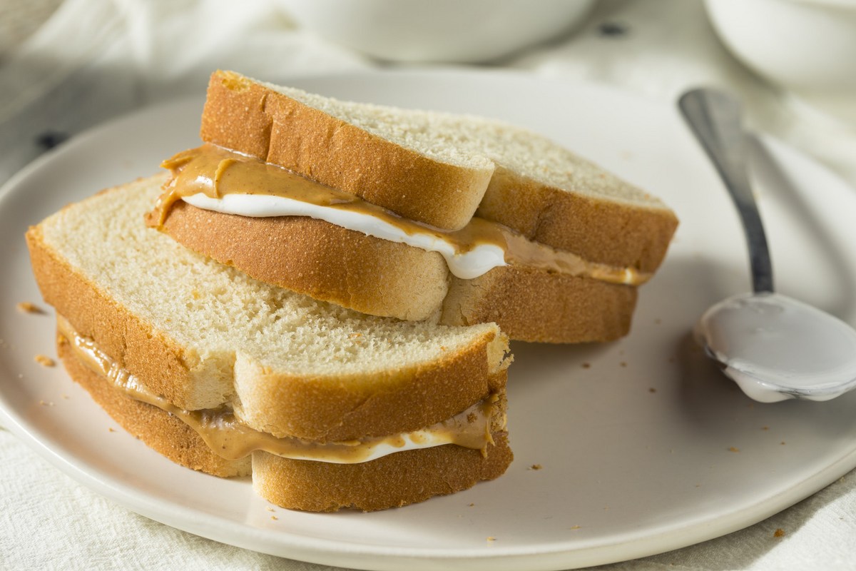 Cheerio Fluffernutter Why Mainers Should Celebrate National Fluffernutter Day