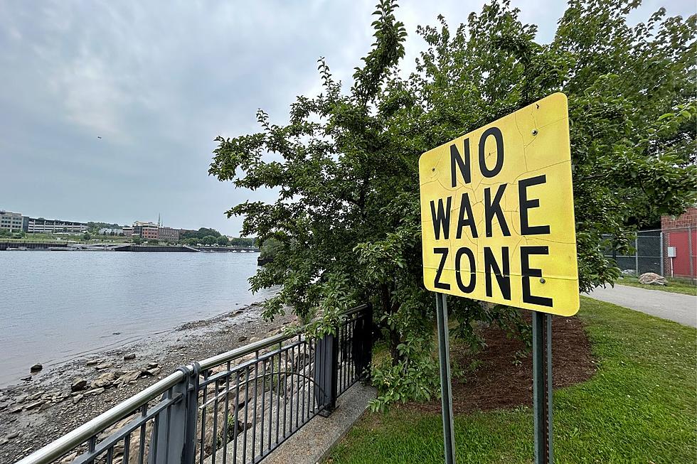 So, What Exactly Is a ‘NO WAKE ZONE’ in Maine?