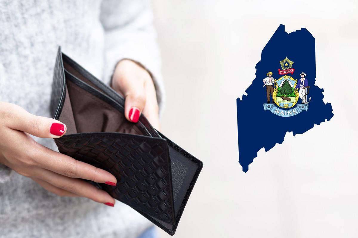 Wallet Inme Maine Residents Warned to Remove This From Their Wallets
