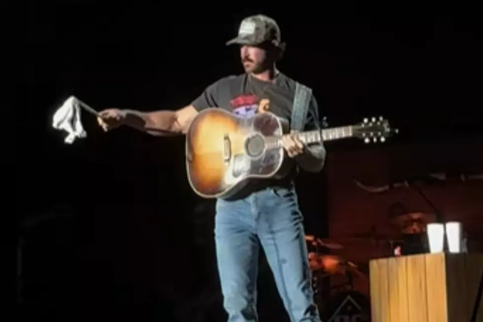 Riley Green Reveals What He Does With Underwear Thrown on Stage
