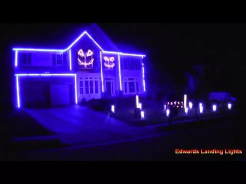 Halloween Light Show Set To “Downtown” [VIDEO]