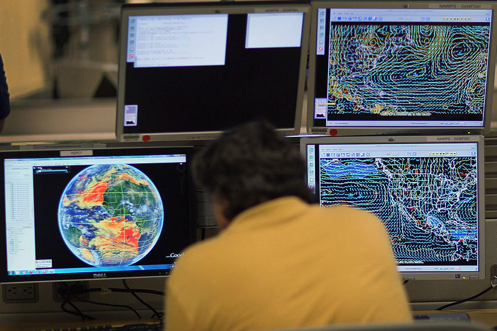 Farmer’s Almanac Predicts Hurricane Threat, Cool and Rainy August