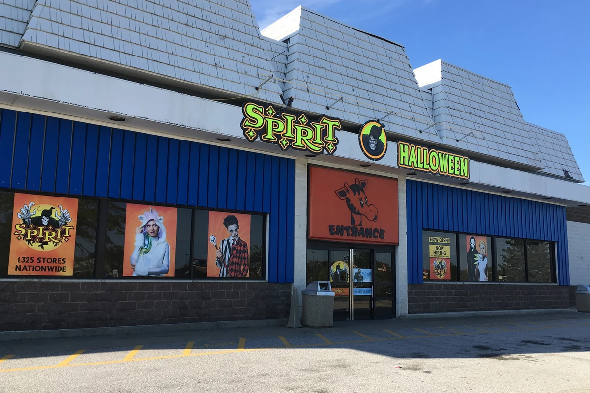 Spirit Halloween Opens At New Location In Bangor