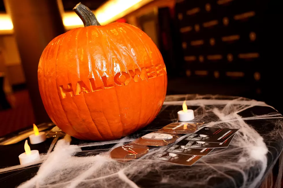 Discover Halloween Day At Maine Discovery Museum In Bangor