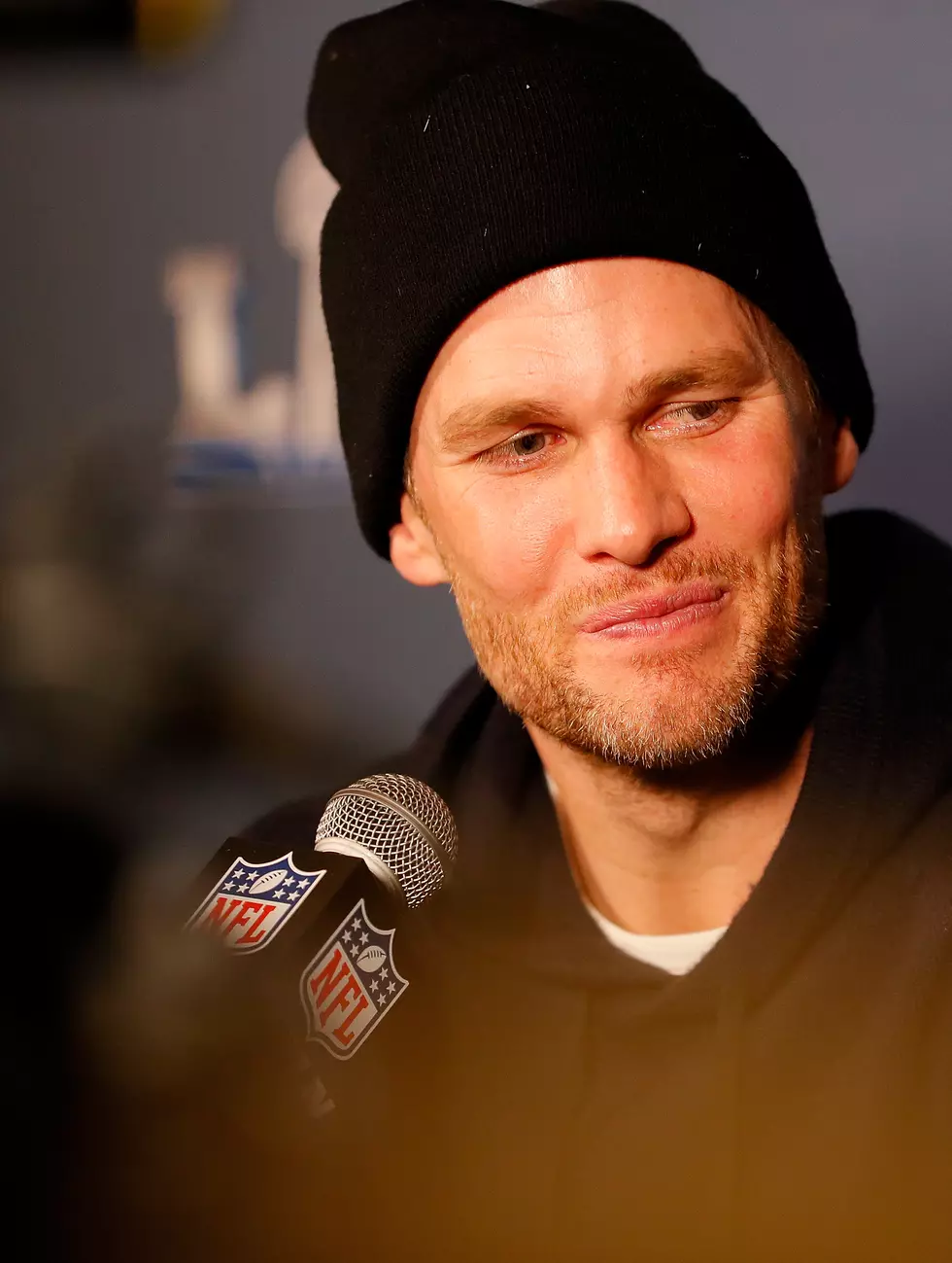 Patriots Fans Won&#8217;t Like This &#8216;Brady Leave&#8217; Song Parody [VIDEO]