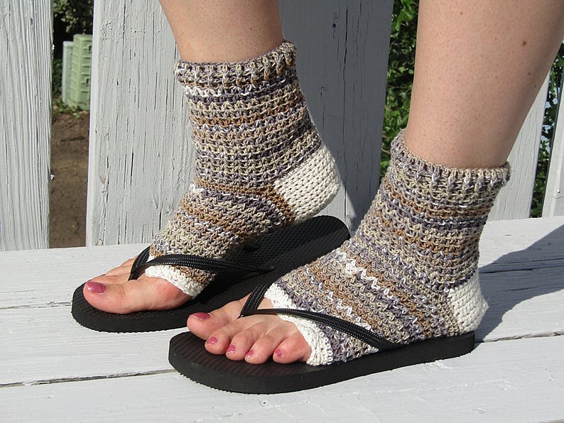 Flip Flops In Winter? Flip Flop Socks 