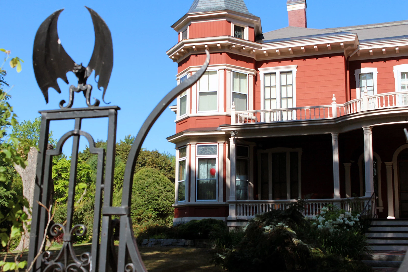 25 Actual Places To Visit In Stephen Kings Maine photo