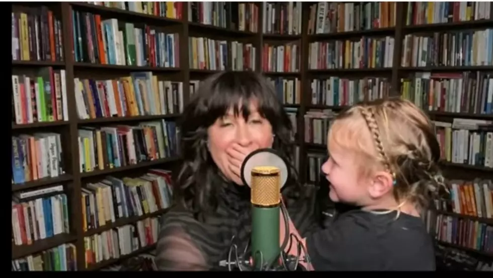 Alanis&#8217;s &#8220;Fallon&#8221; Clip Shows How Parents Are Rocking Working From Home