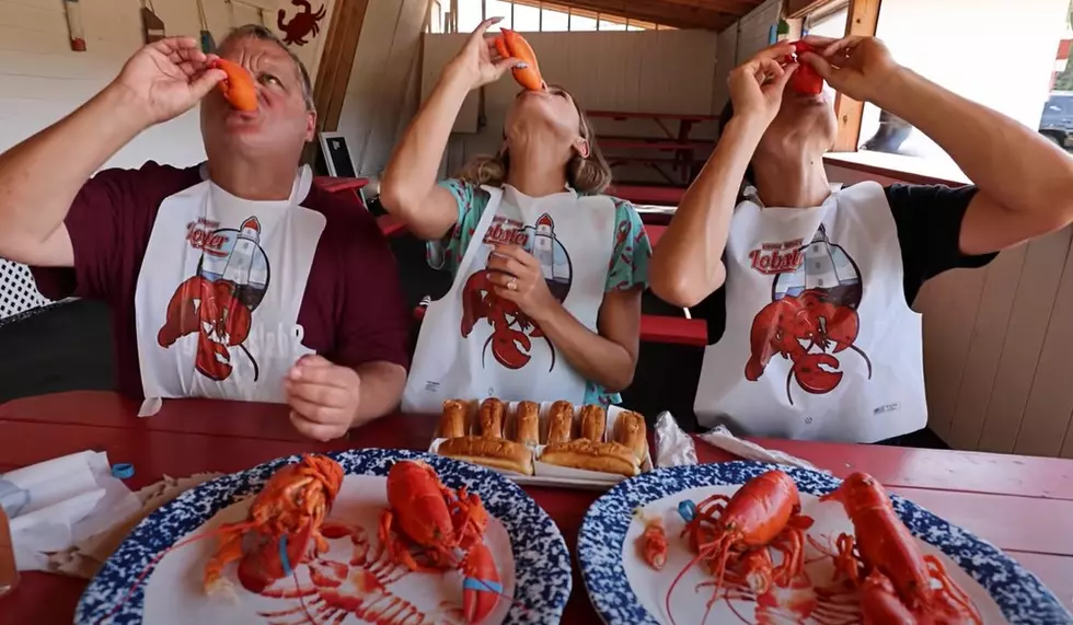 Headed To Maine For Lobster This Weekend? Take These Tourist Tips