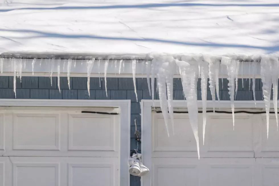 Hey, Maine! Here Is Why You Shouldn’t Eat Icicles