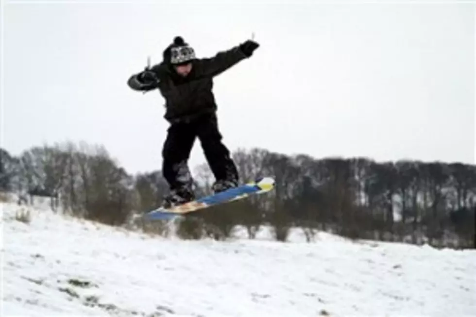 A Hot New Fad&#8230; Naked Snowboarding!