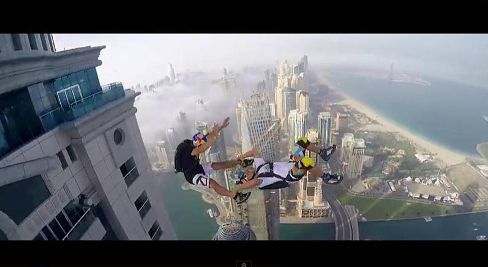 Base Jump From Dubai Tower [VIDEO]