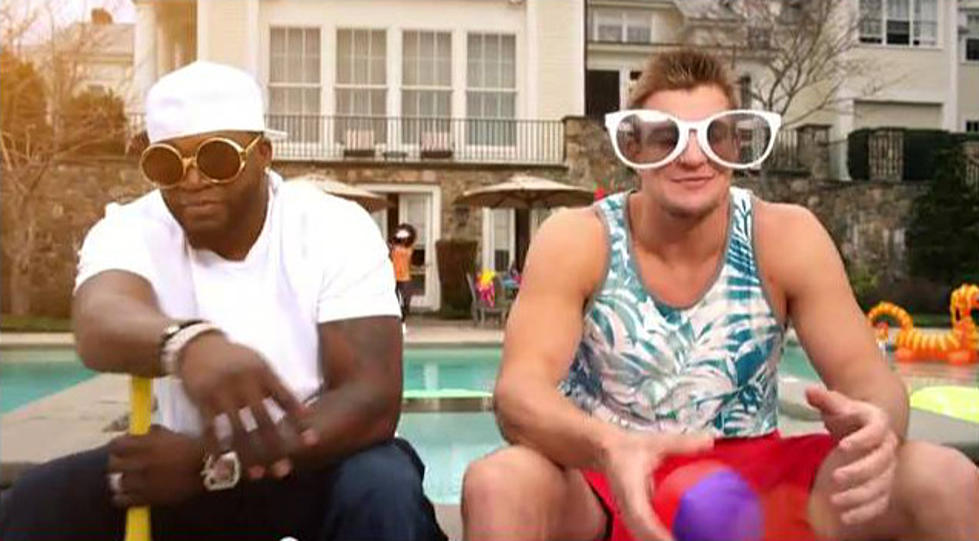 Big Papi and Gronk Team Up For Dunkin Video [VIDEO]