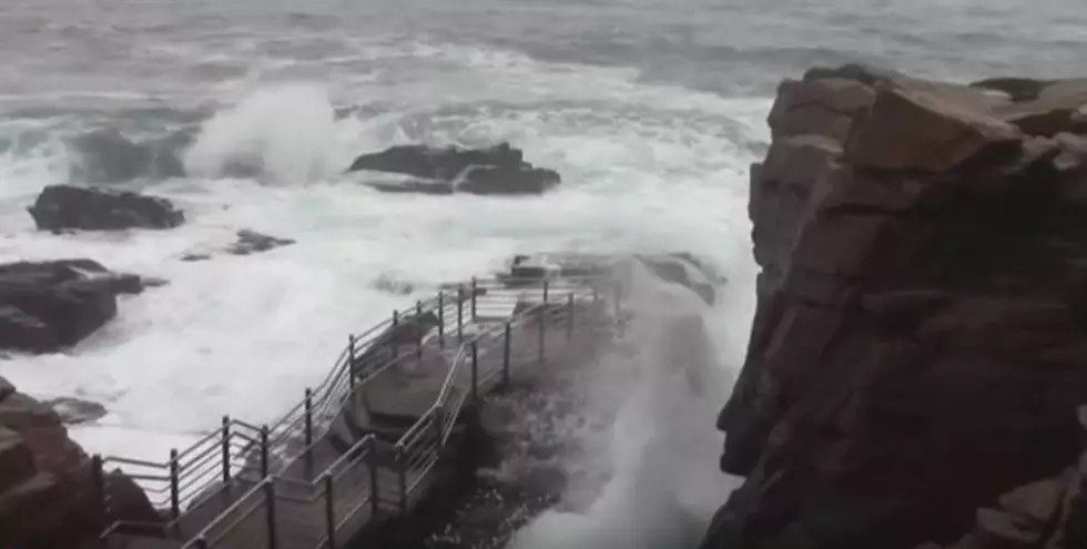 Thunder Hole Booming 4/12 [VIDEO]