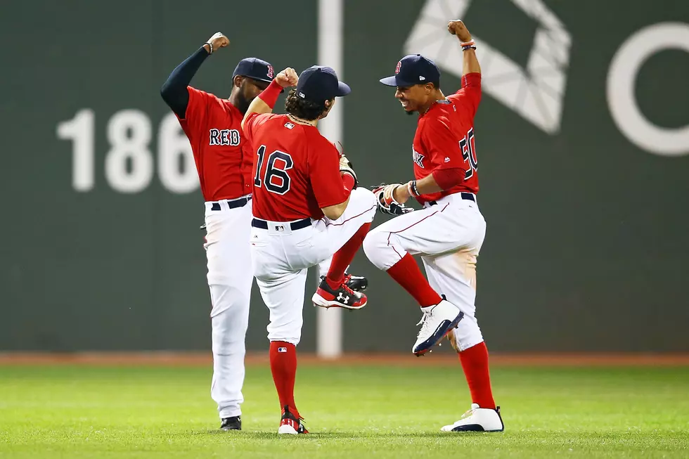 Red Sox Beat Cubs 5-4 [VIDEO]